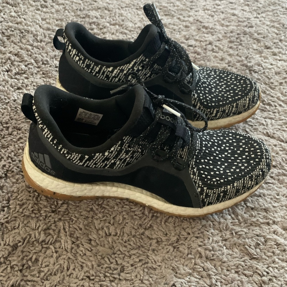 Adidas pureboost tennis shoes Sz 8.5